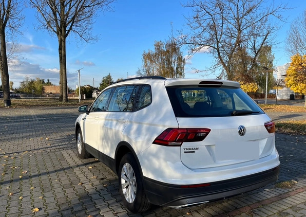 Volkswagen Tiguan Allspace cena 99000 przebieg: 101600, rok produkcji 2019 z Warszawa małe 254
